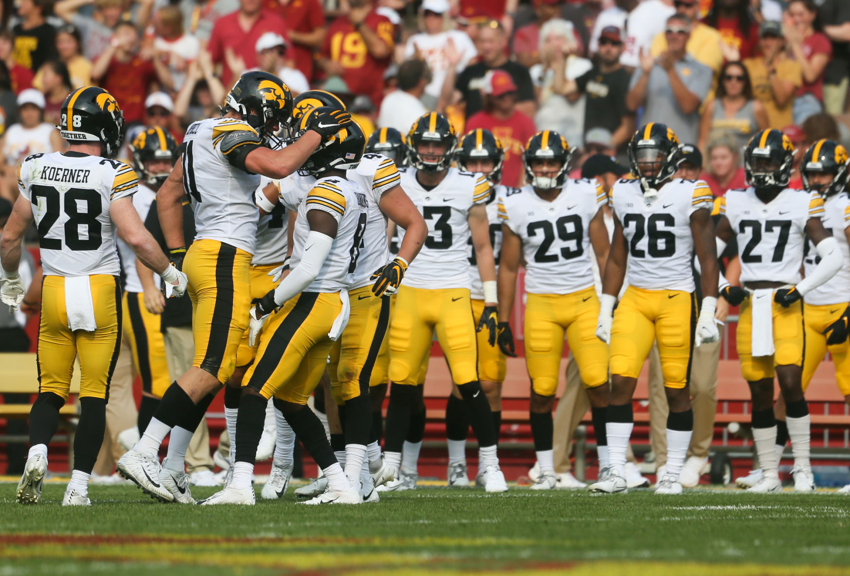 091121-qc-spt-iowa-isu-fball-034